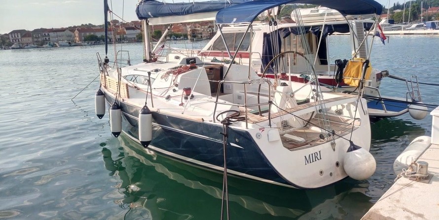 Elan 340
