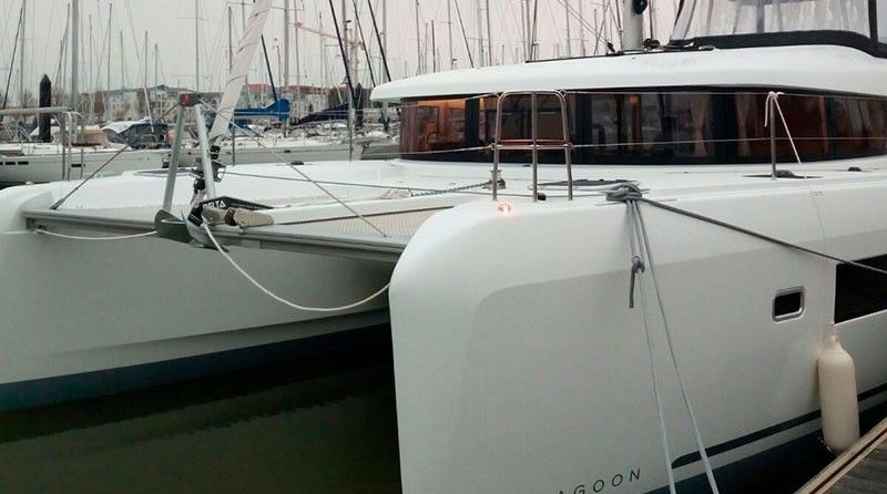 Lagoon 42
