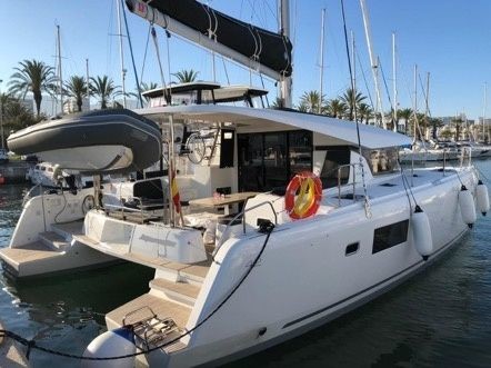Lagoon 42