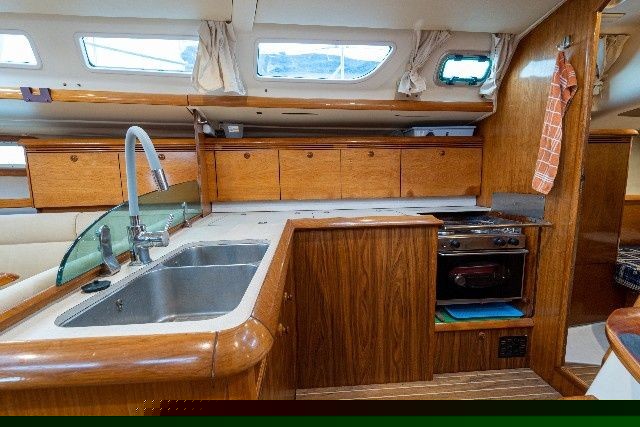 Jeanneau Sun Odyssey 43