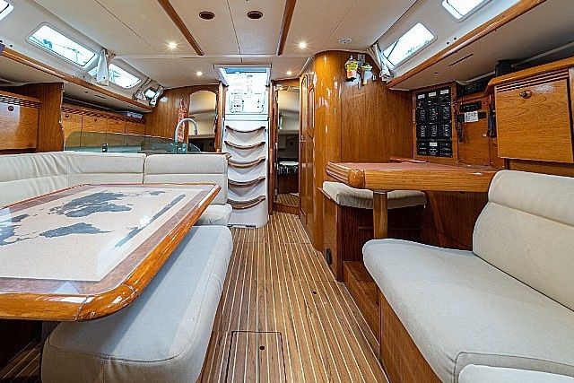 Jeanneau Sun Odyssey 43