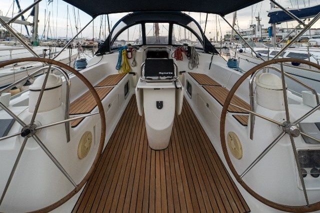 Jeanneau Sun Odyssey 43