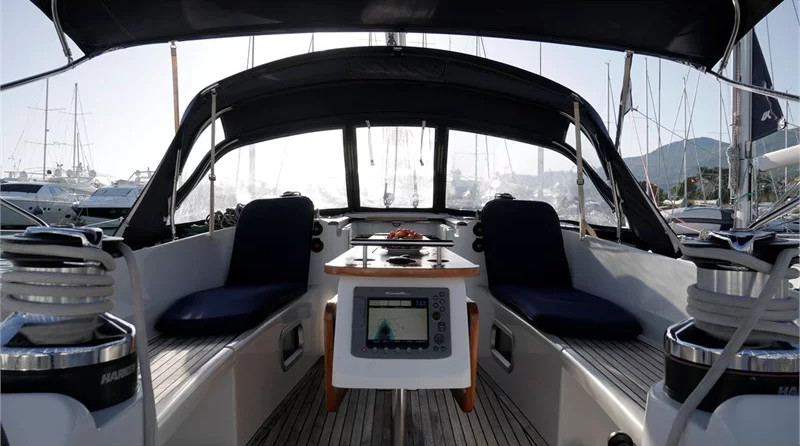 Beneteau Oceanis 523