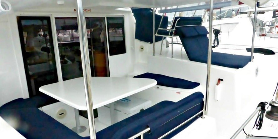 Fountaine Pajot Orana 44