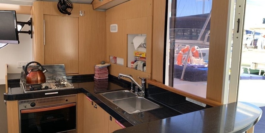 Fountaine Pajot Orana 44