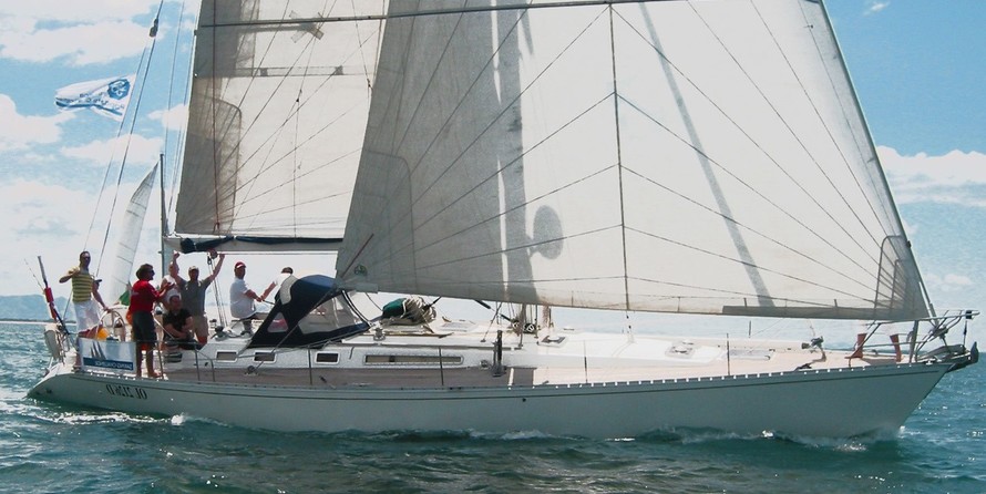 Beneteau First 51