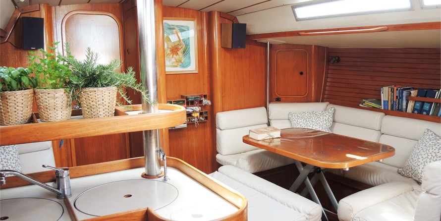 Beneteau First 51