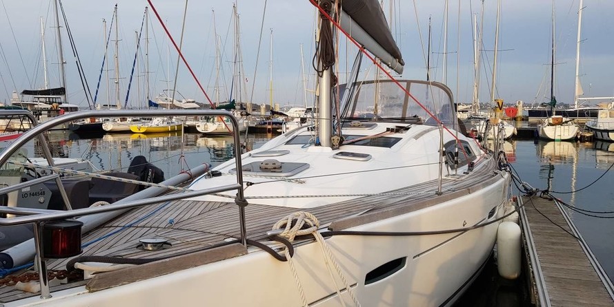 Beneteau Oceanis 40