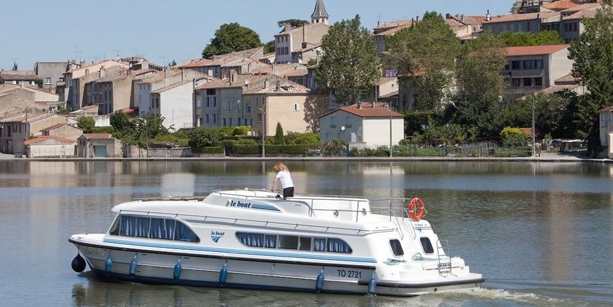 B & b boat builders core sound 17