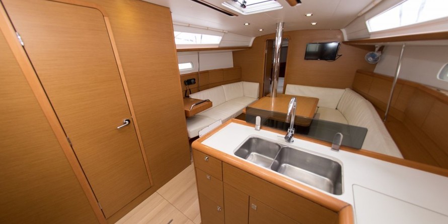 Jeanneau Sun Odyssey 379