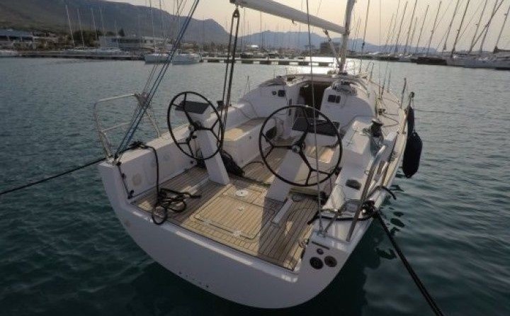 Salona 33