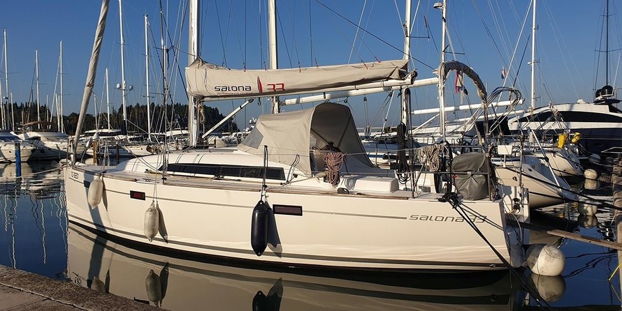 Salona 33