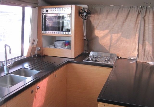 Fountaine Pajot Helia 44