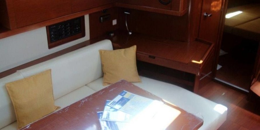Beneteau Oceanis 45