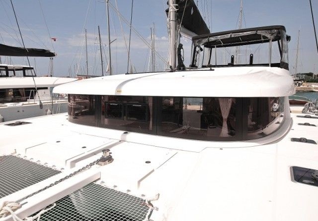 Lagoon 42