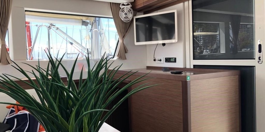 Lagoon 40
