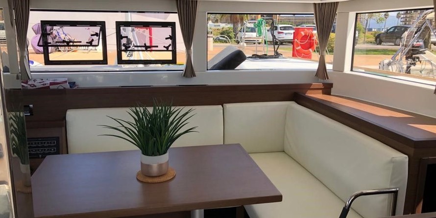 Lagoon 40