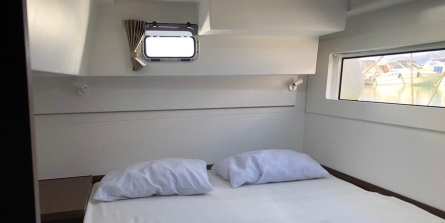 Lagoon 40