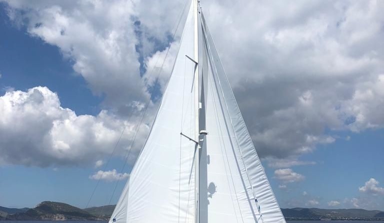 Beneteau Oceanis 523