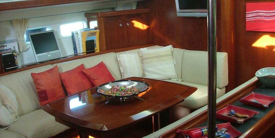 Beneteau Oceanis 523