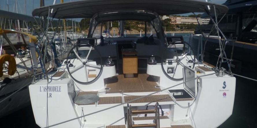 Beneteau Oceanis 55