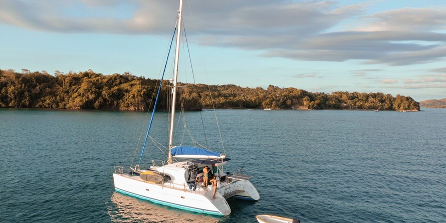 Lagoon 380