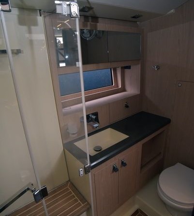 Beneteau Oceanis Yacht 62