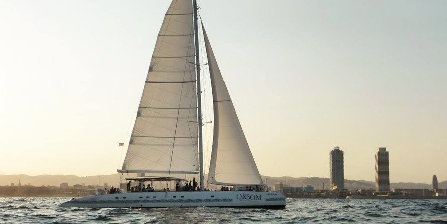 Fountaine pajot taiti 75 day charter boat