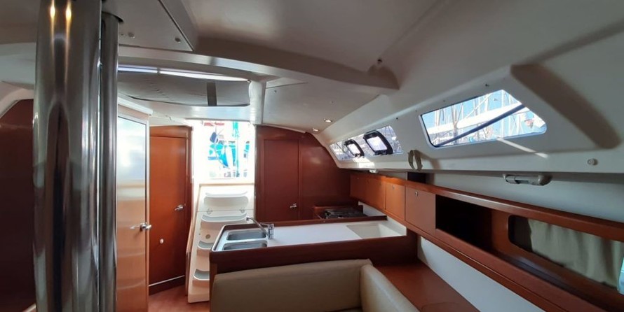 Beneteau Oceanis 34