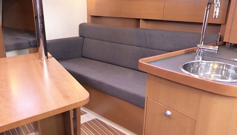 Hanse 325