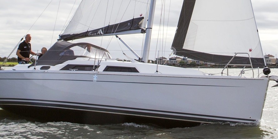 Hanse 325