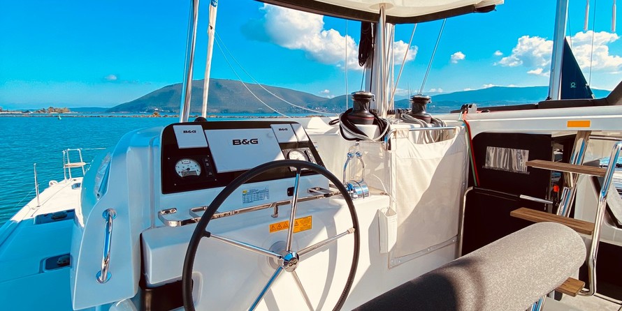 Lagoon 42