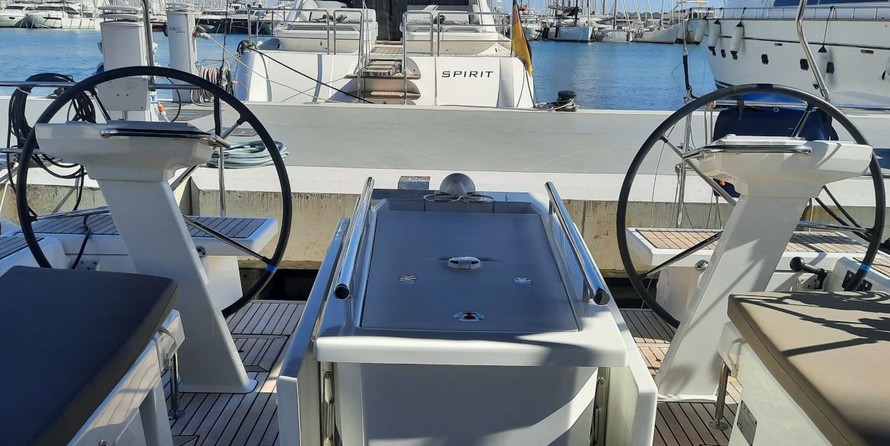 Beneteau Oceanis 46