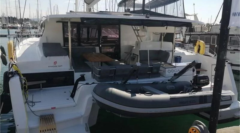 Fountaine Pajot Astrea 42