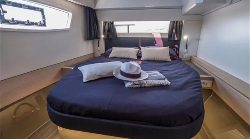 Fountaine Pajot Astrea 42