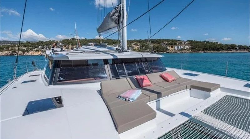 Fountaine Pajot Astrea 42