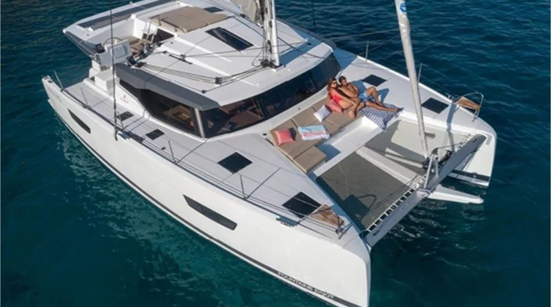 Fountaine Pajot Astrea 42