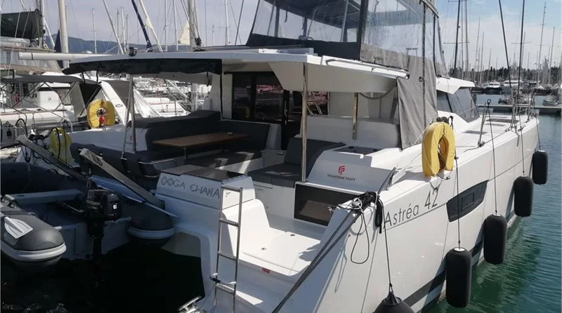 Fountaine Pajot Astrea 42