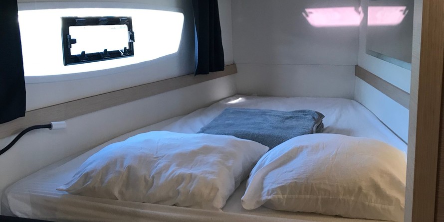 Fountaine Pajot Lucia 40