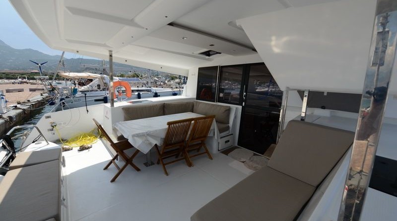 Fountaine Pajot Lucia 40