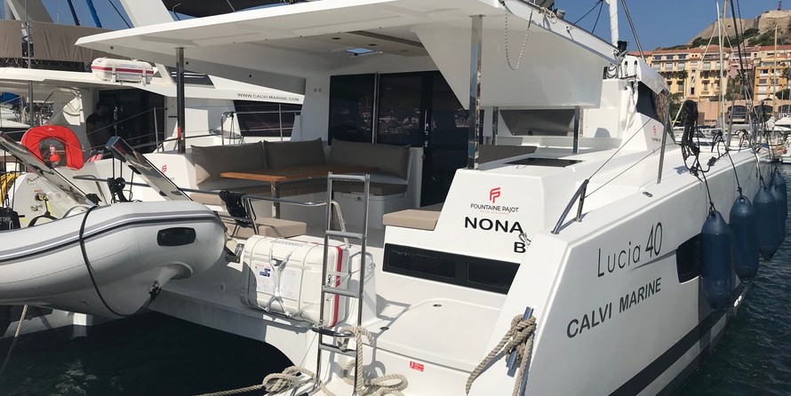 Fountaine Pajot Lucia 40