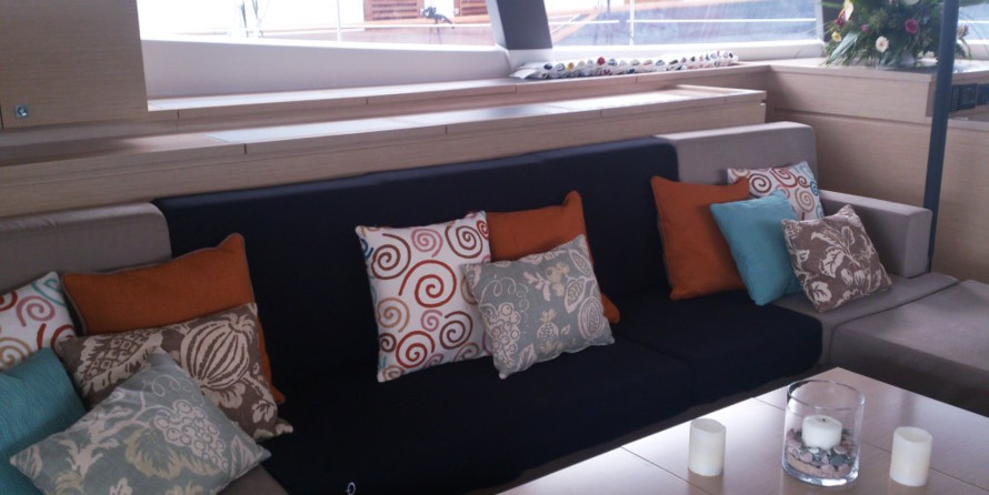 Fountaine pajot victoria 67