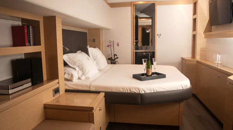 Fountaine pajot victoria 67