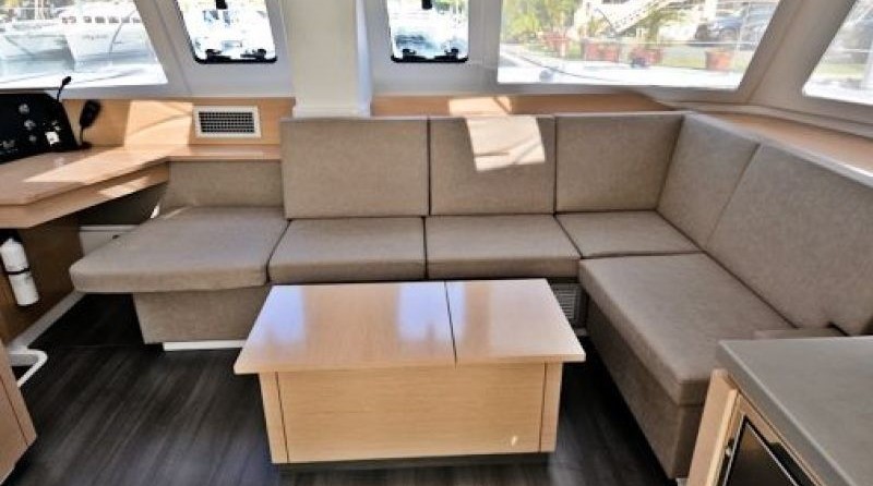 Fountaine Pajot Helia 44