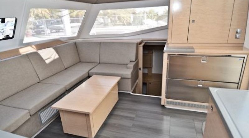 Fountaine Pajot Helia 44