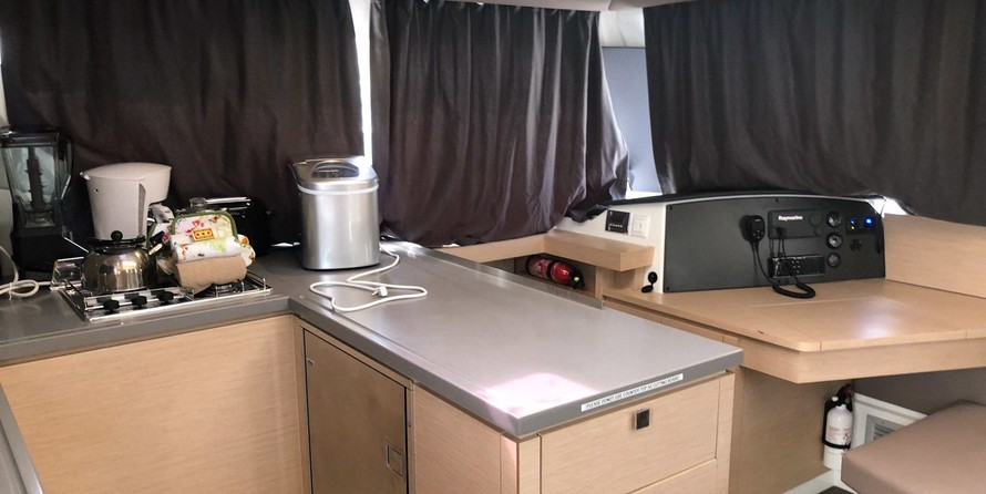 Fountaine Pajot Helia 44