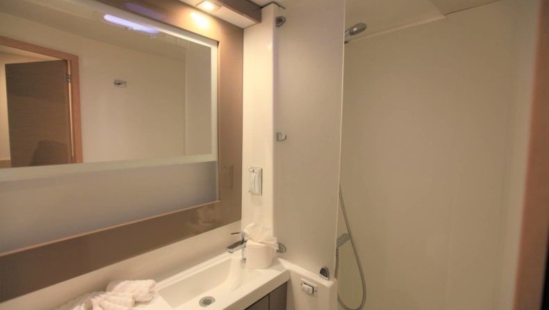 Fountaine Pajot Helia 44