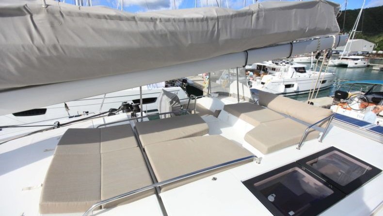 Fountaine Pajot Helia 44