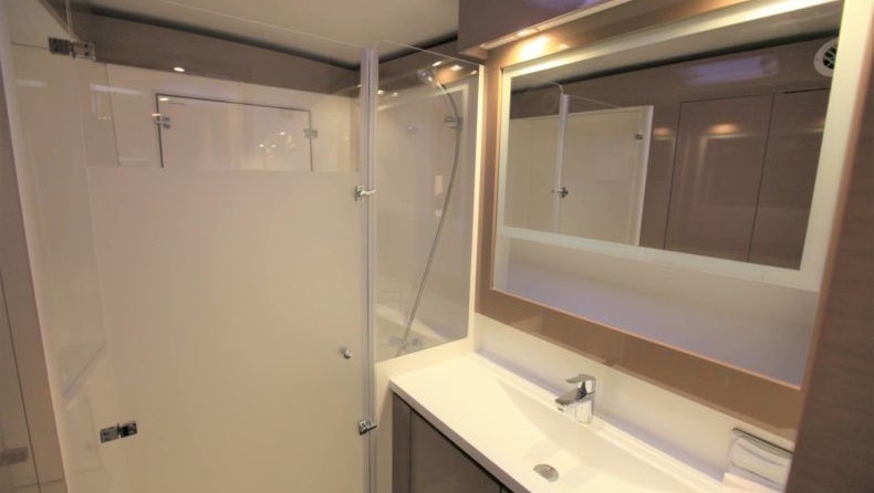 Fountaine Pajot Helia 44