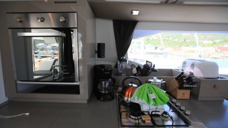 Fountaine Pajot Saona 47